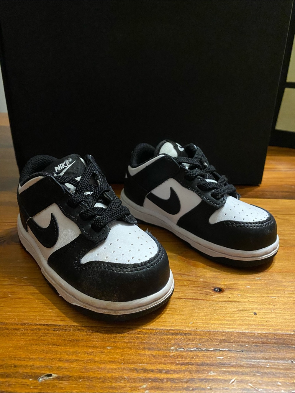 Nike Toddler Black and White Low-Top Sneakers